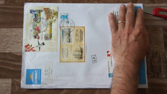 Обзор на распаковку марок с официального сайта почты Уругвая 04.09.2021 г. смотреть онлайн