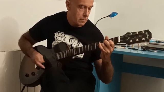 Epiphone Lespaul Junior смотреть онлайн