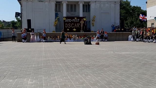 Флешмоб 01.06.2019, г. Изюм , ЗОШ#12 смотреть онлайн