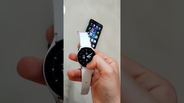 Galaxy Z Flip 3 e Galaxy Watch 4 funcionando смотреть онлайн