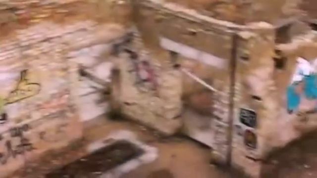 Заброшенная психиатрическая больница.