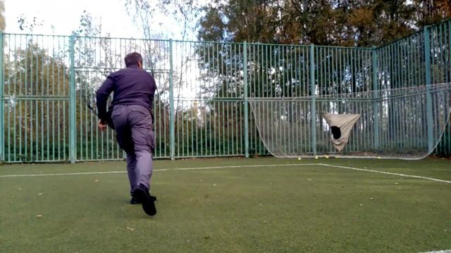 Пращник против теннисиста кто точнее. Sling versus tennis racket - which is more accurate смотреть онлайн