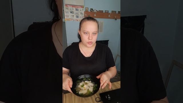 на обед куриный суп , чай и ментос , девушка на вахте , правильное питание #похудение #диета #обед