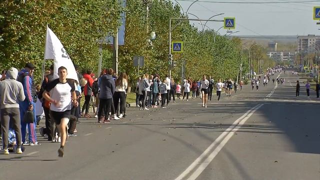 3.5 тысячи участников собрал традиционный Кросс нации после двухлетнего перерыва смотреть онлайн