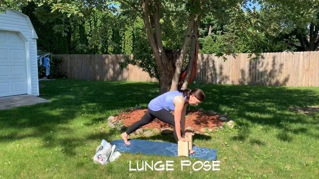 Exercise Evolution Fit Tips — Using a Yoga Block смотреть онлайн