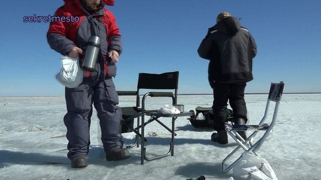 Леска звенит от такого карася, ловим весной смотреть онлайн