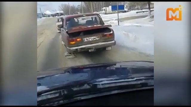 В Кемерове ВАЗ проехался "на лыжах" смотреть онлайн