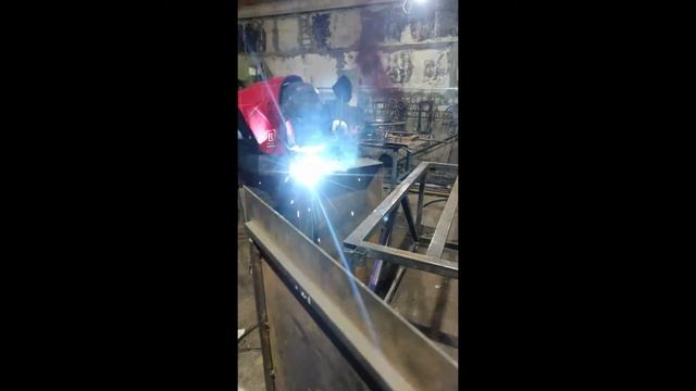 Большой мангал за один день {раскладной}. 1 метр длинной... смотреть онлайн