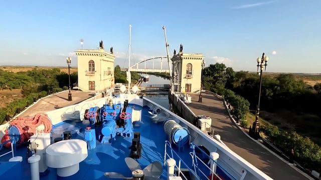 Круиз на Семёне Буденном в Ростов на Дону часть 2 смотреть онлайн