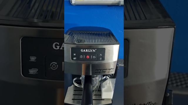 Мини обзор рожковой Кофе машины с автоматическим капучинатором смотреть онлайн