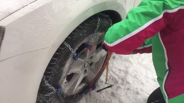 Установка цепей противоскольжения RUD смотреть онлайн