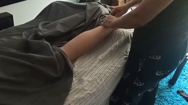 Полный профессиональный, лечебный, лимфодренажный, расслабляющий массаж ног от Массажного Терапевта смотреть онлайн