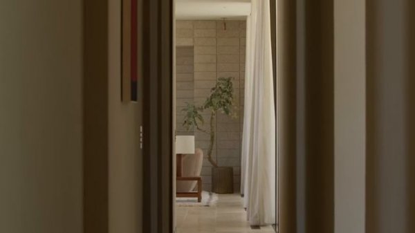 Inside the Best Modernist Home Located in the Palm Springs Desert (House Tour)