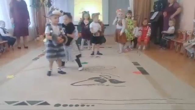 г.Сердобск Дневник Юльчика ❤????❤Утренник осени д.сад 12. (08.11.2018г.) смотреть онлайн
