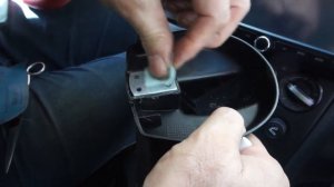 Клей для зеркала //КАК ПРИКЛЕИТЬ ЗЕРКАЛО К ЛОБОВОМУ СТЕКЛУ//Клеим зеркало заднего вида в салоне