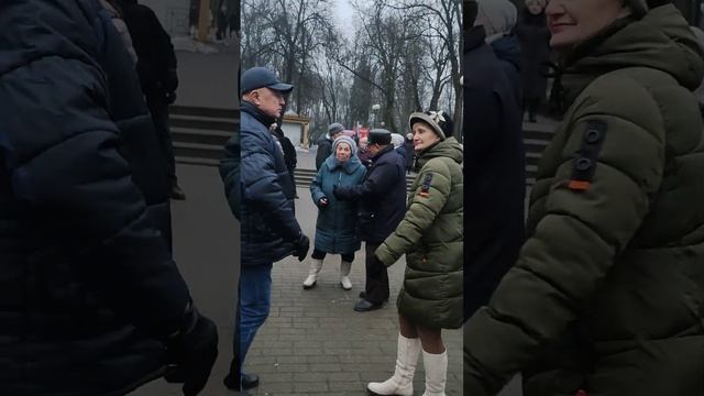 А на дворе.......22.01.23 Гомель парк Луначарского ? смотреть онлайн