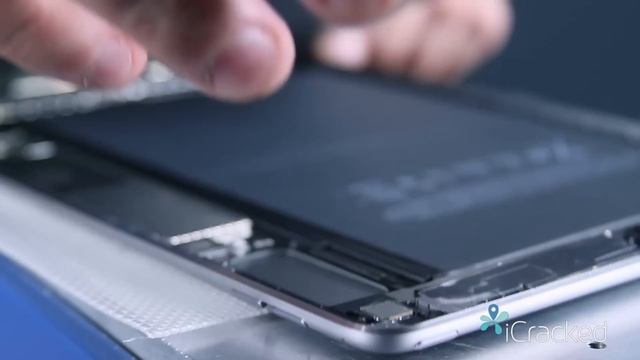 iCracked iPad Air 2 Teardown - www.iCracked.com смотреть онлайн
