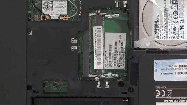 Toshiba Qosmio X870 Bellek Değişimi смотреть онлайн