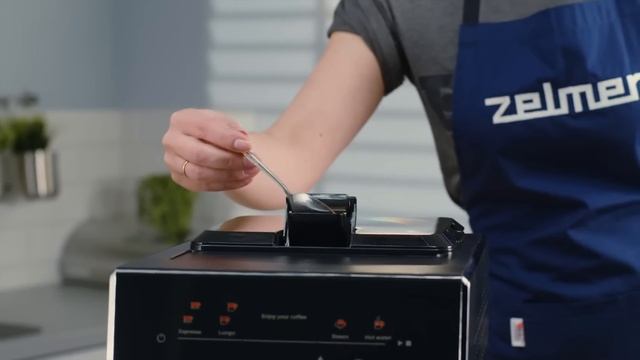 Automatyczny ekspres do kawy Zelmer ZCM8121 Maestro Barista смотреть онлайн