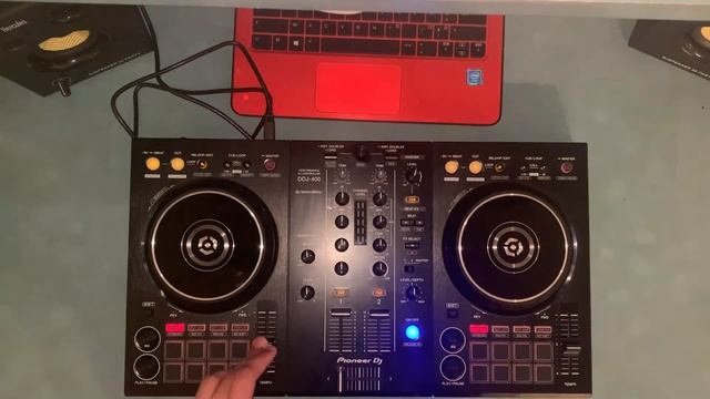 Présentation contrôleur DJ Pioneer DDJ-400 смотреть онлайн