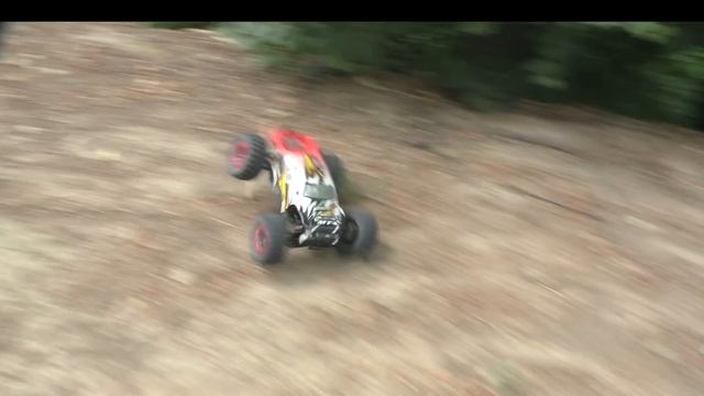 Наваливаем на МОНСТРЕ! Thunder Tiger MT4G3 Bash смотреть онлайн