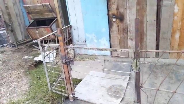 Как сделать загон для свиней к сараю реально из хлама смотреть онлайн