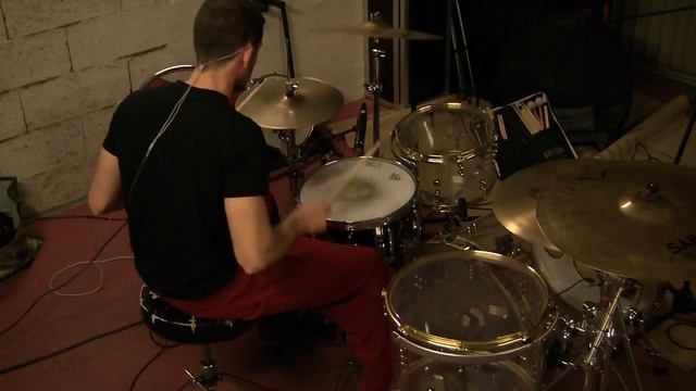 One day as a lion - drum cover смотреть онлайн