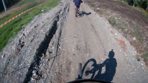 Даунхил! Обзор байк парка в Манжерке! Манжерок Синяя трасса!