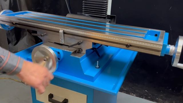 Quick look at WEISS VM32L Drilling & Milling Machine смотреть онлайн