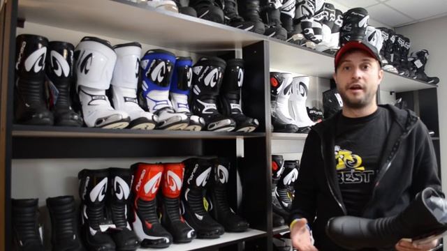 МОТООБУВЬ. КЛАССЫ, ТИПЫ, УРОВЕНЬ ЗАЩИТЫ смотреть онлайн