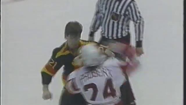 Bob Probert vs Craig Coxe Round 2 смотреть онлайн