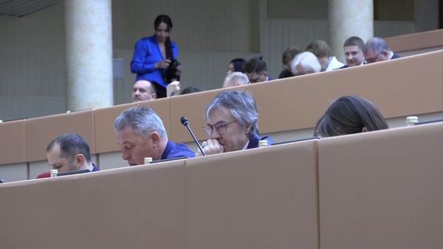 "Пшик!" Коммунист о проектах саратовских чиновников смотреть онлайн