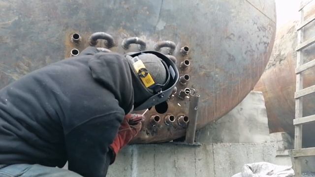 сварка труб, Pipe welding #сантимшва #сваркаэлектродом #сварка #welder #сварщикивыезд смотреть онлайн