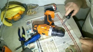 Некоторые хитрости при разборке аккумуляторного электроинструмента (шуруповерта).