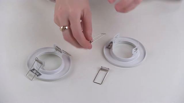 Установка пружинки во встраиваемый светильник смотреть онлайн