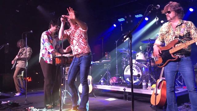 Yacht Rock Revue - She’s Gone/Rosanna (Charlotte, NC February 2, 2018) смотреть онлайн