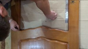 Замена стекла в межкомнатной двери «Сервис по дверям» door-services.ru
