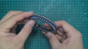 КАК СДЕЛАТЬ  БРАСЛЕТ ИЗ ПАРАКОРДА С ПОЛОВИНЧАТЫМ УЗЛОМ