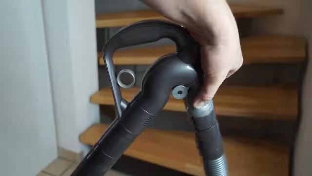 Staubsauger Test: Dyson Cinetic Big Ball Musclehead смотреть онлайн