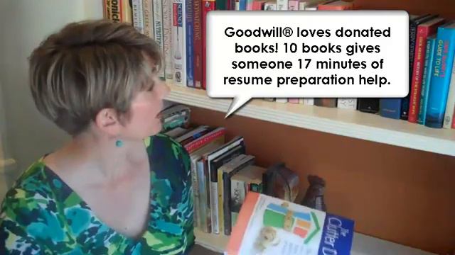 Book Tips for Book Lovers | Clutter Video Tip смотреть онлайн