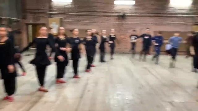 КОМБИНАЦИЯ НА МАТЕРИАЛЕ УБЫХСКОГО ТАНЦА смотреть онлайн