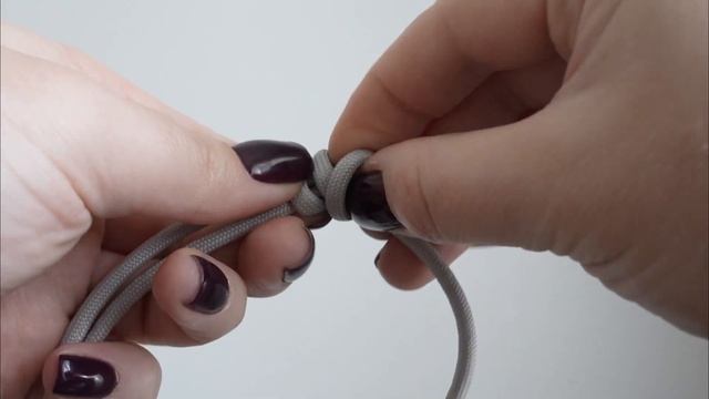 КАК ЗАВЯЗАТЬ ШНУРОК ДЛЯ АДРЕСНИКА смотреть онлайн