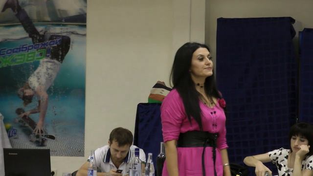 поёт на осетинском... смотреть онлайн