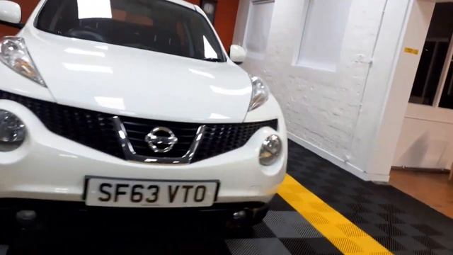 2013 63 NISSAN JUKE 1.6 ACENTA 5d 117 BHP смотреть онлайн