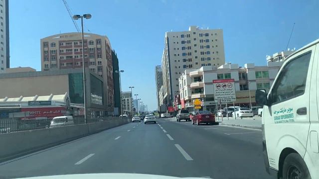 Катаемся в Дубаи, дорога в центр города и набережной смотреть онлайн