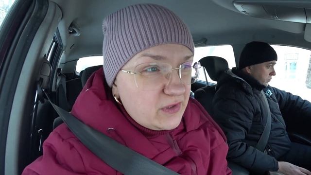 Тюльпаны завяли. Тефтели. Брусничный компот. Едем по Химмашу. Фадей засопливил.