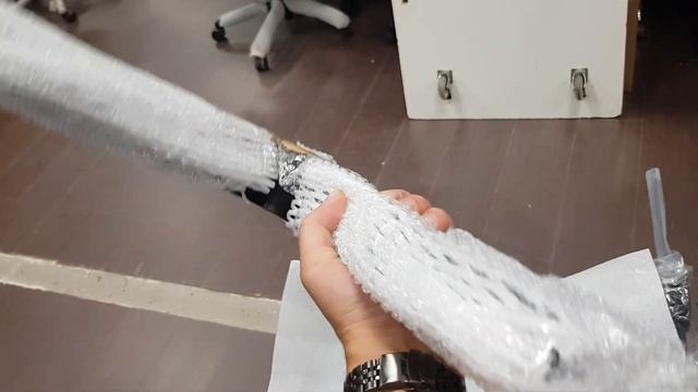 Гибридная обивка премиальных_кресел_Noblechairs HERO Java Ed. (Germany) в Москву смотреть онлайн