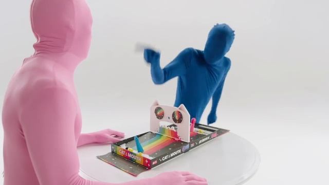 A Game of Cat & Mouth: A fiercely competitive, magnet-powered, highly-addicting Pinball'ish game. смотреть онлайн