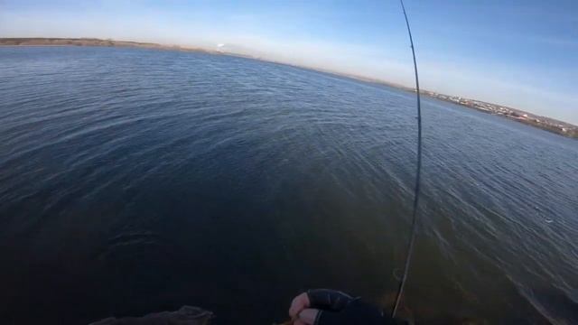 микроджиг, тест разных приманок, и проводок, рыбалка на окуня осенью))) смотреть онлайн