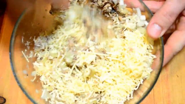 ГОРЯЧИЕ БУТЕРБРОДЫ С САЙРОЙ! Простой и вкусный рецепт бутеров с сайрой и сыром. смотреть онлайн
